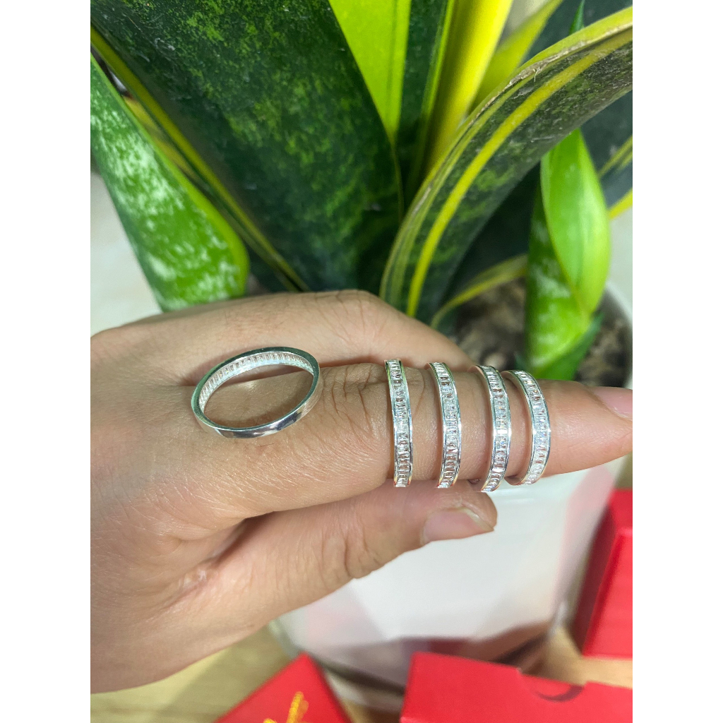 Nhẫn tròn đá pa gết sáng bóng - bạc kim hưng