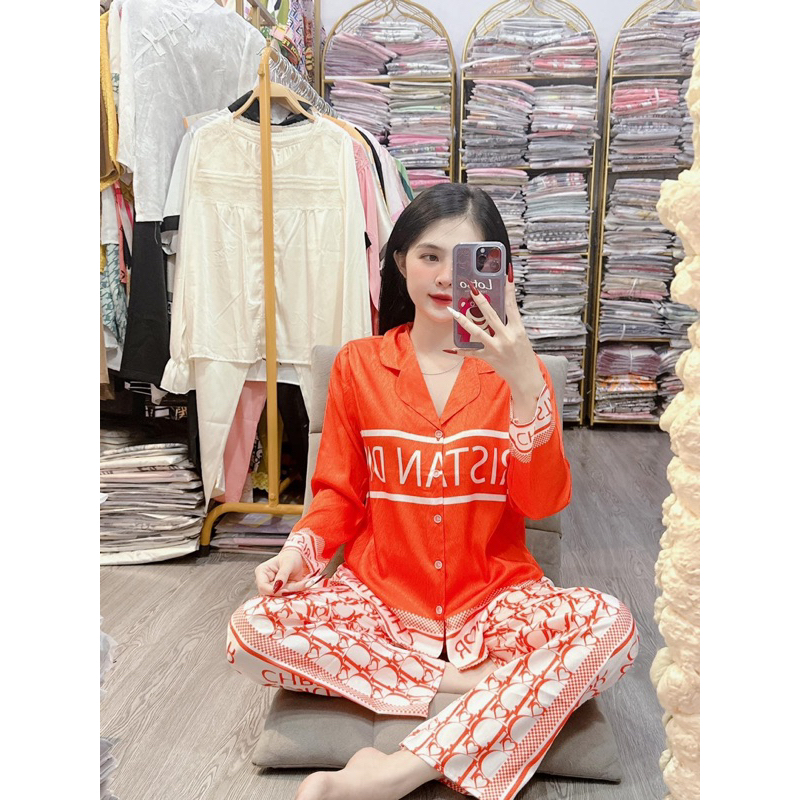 Bộ ngủ D.O cam dài và ngắn tay,thiết kế lụa xước ánh kim của 2CE