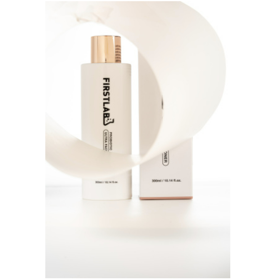 Nước cân bằng lợi khuẩn ILDONG Firstlab Probiotic Ultra Facial Toner 300ml