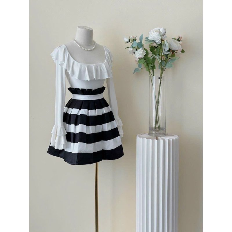 VÁY SỌC FORM XOÈ - S2U