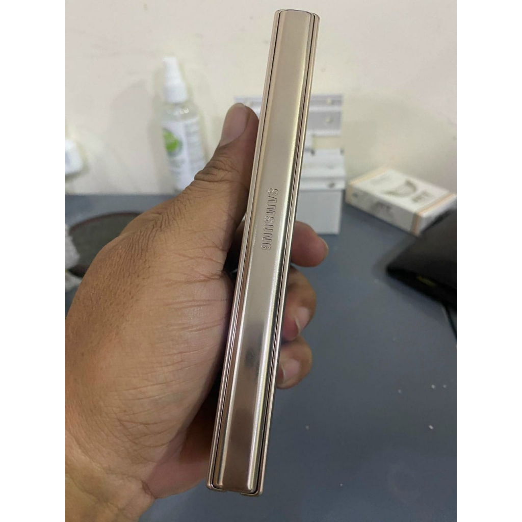 Điện thoại Samsung Galaxy Z Fold 4 5G  8GB/256GB - Hàng chính hãng Nguyên Seal - Bảo hành 12 tháng