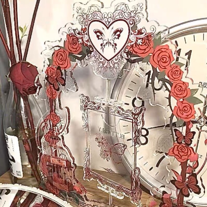 Standee frame xoay 360 ver "vườn hoa hồng"