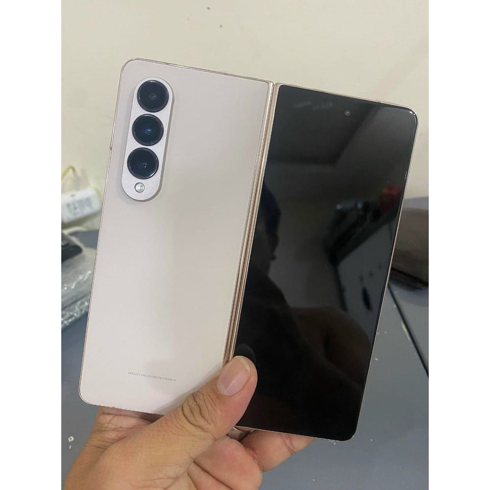 Điện thoại Samsung Galaxy Z Fold 4 5G  8GB/256GB - Hàng chính hãng Nguyên Seal - Bảo hành 12 tháng