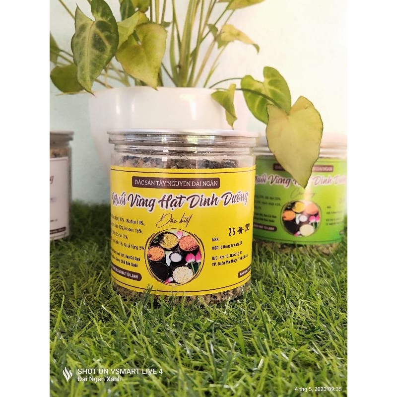 Muối vừng hạt dinh dưỡng đặc biệt ( có thêm, macca, óc chó đỏ, hộp 250gr)