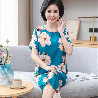 Bộ đồ lanh cho mẹ trung niên