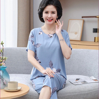 Bộ đồ lanh cho mẹ trung niên