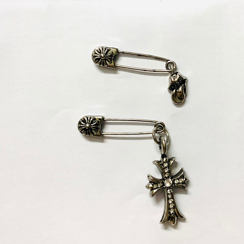 Pin,măng sét cài áo Chrome Heart mạ bạc fullbox cao cấp - Shop Lộc Độc Và Lạ