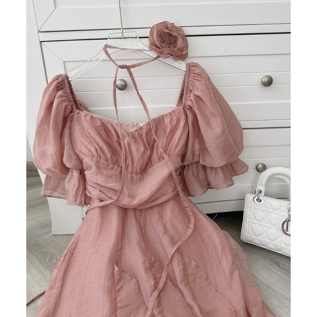 ĐẦM MIDI CÚP NGỰC MẶC ĐƯỢC 2 KIỂU VAI TAY PHỒNG BÈO TUA RUA (KÈM CHOKER HOA0