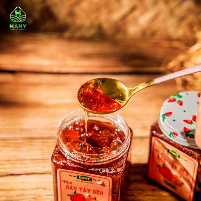 Mứt Dâu Tây Dẻo HANY Đặc Sản Đà Lạt Hộp 400g