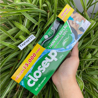 Kem đánh răng closeup bạc hà 230g