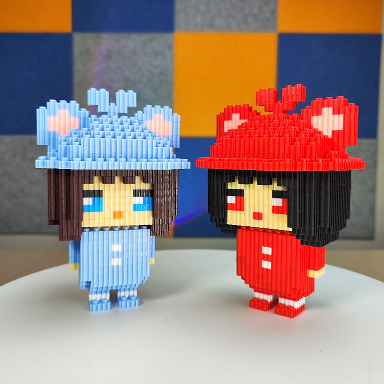 Bộ Lắp Ráp Mô Hình Simmy Baby và Gấu tuyết Chất Liệu Nhựa ABS Cao 15CM