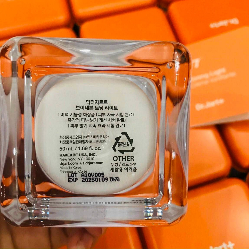 Kem dưỡng da V7 Dr.Jart+