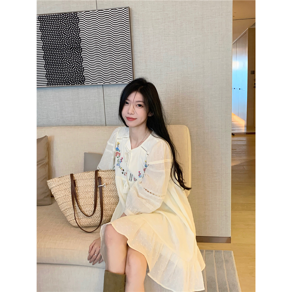Đầm babydoll nữ màu be tiểu thư