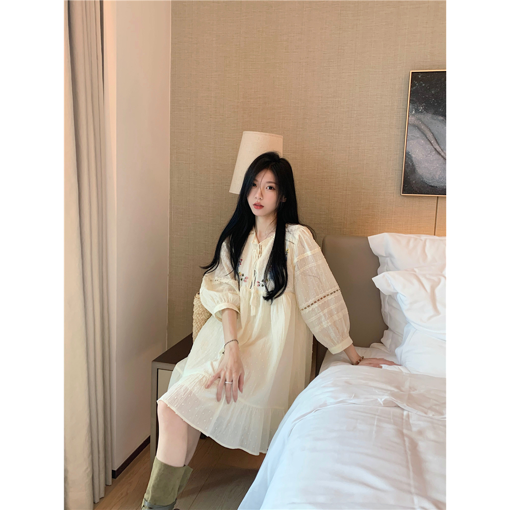 Đầm babydoll nữ màu be tiểu thư