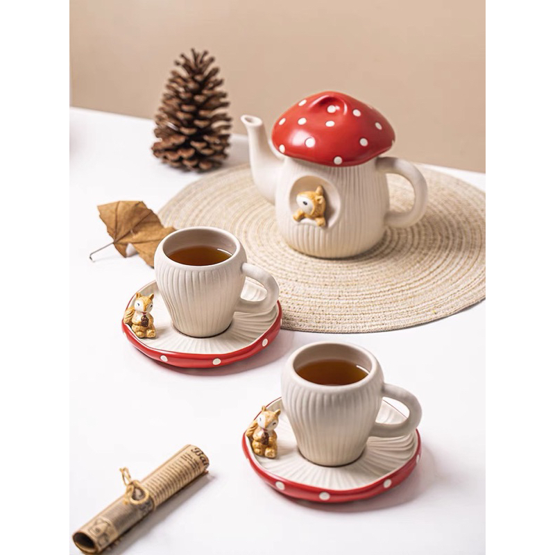 Set tách đĩa ấm trà gốm hoạ tiết nấm sóc 🍄🐿