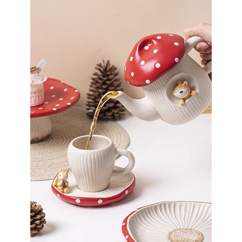 Set tách đĩa ấm trà gốm hoạ tiết nấm sóc 🍄🐿