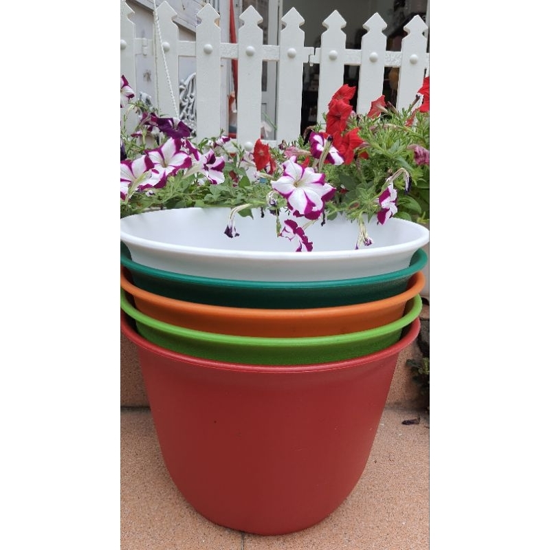 Chậu trồng cây tròn vành đường kính 30cm