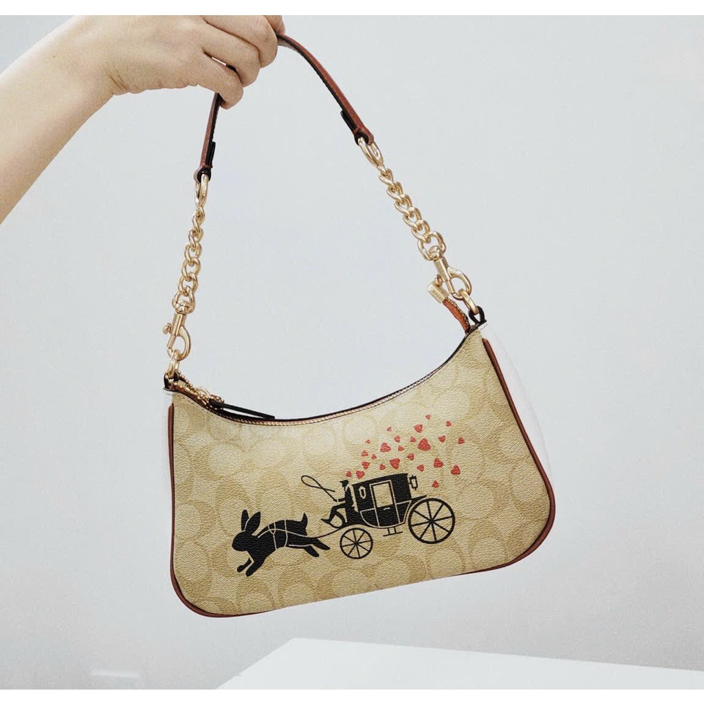 TÚI XÁCH NỮ NEW COACH® DÁNG THUYỀN CHƯA BAO GIỜ HẾT HOT