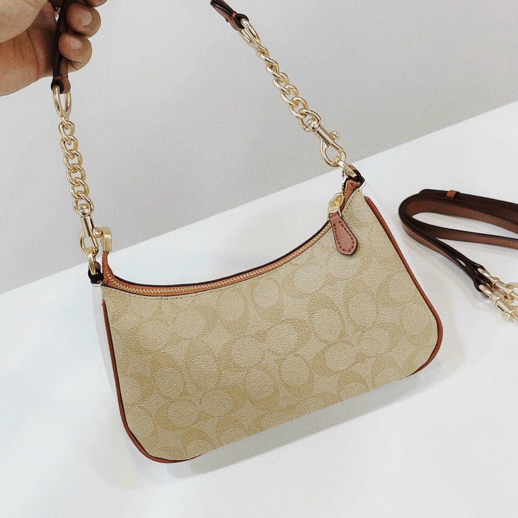 TÚI XÁCH NỮ NEW COACH® DÁNG THUYỀN CHƯA BAO GIỜ HẾT HOT