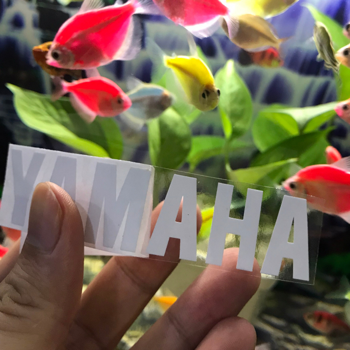 Tem Logo Yamaha Trắng lột màng cao cấp , Yamaha dán phuộc , dán xe , nón ...vv