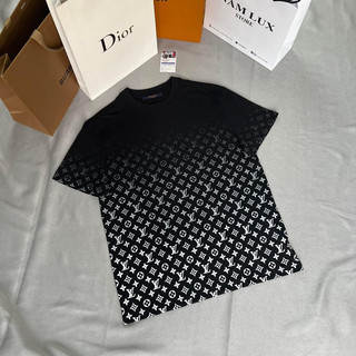 [Best Quality] Áo Thun Cộc Tay LV, Tee Lv Monogram Gradient