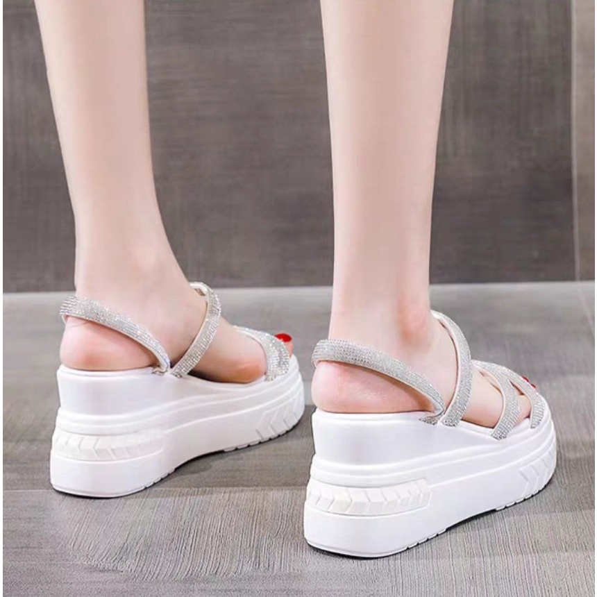 DÉP SANDAL XOÀN ĐI ĐƯỢC 2 KIỂU