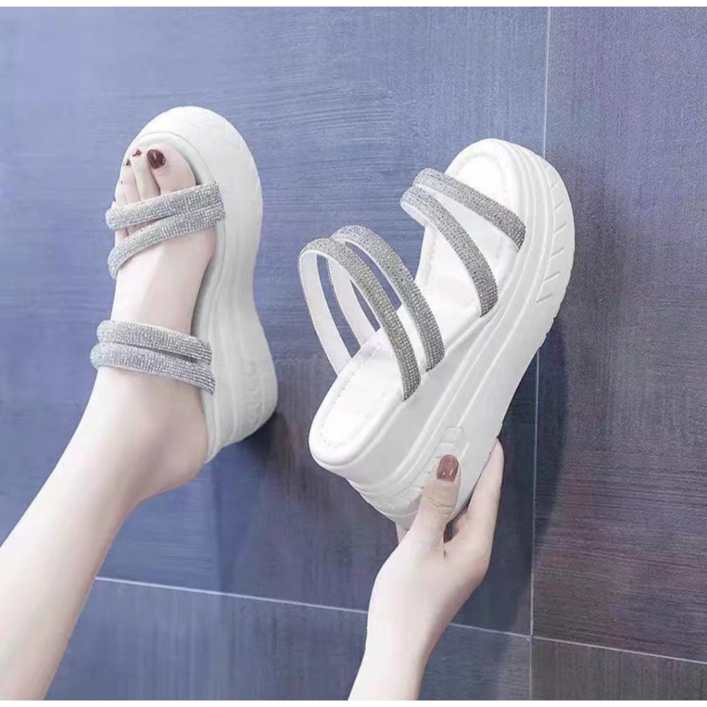 DÉP SANDAL XOÀN ĐI ĐƯỢC 2 KIỂU