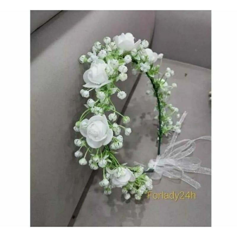 vòng hoa nguyệt quế đội đầu , chụp ảnh kỉ yếu