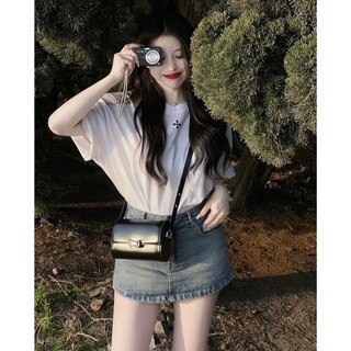 SET PULL TRẮNG TAY LẬT LẠI +  CHÂN VÁY JEAN