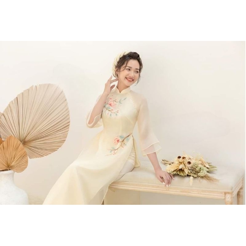Áo dài cách tân thêu kết sang chảnh vải tơ mềm - giá rẻ tận xưởng