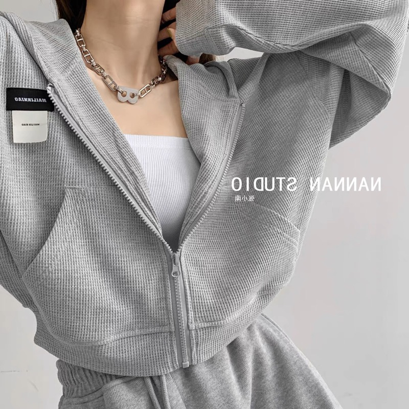 Áo khoác hoodie dáng lửng thiết kế thời trang