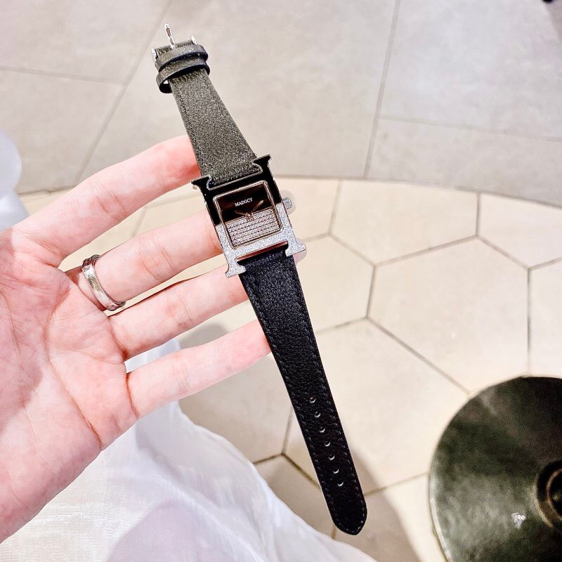 Đồng hồ nữ dây da Madocy M81655