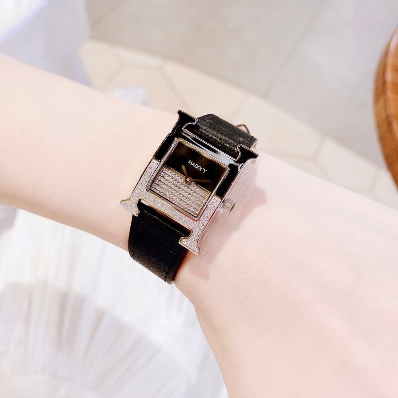 Đồng hồ nữ dây da Madocy M81655