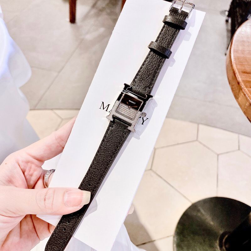 Đồng hồ nữ dây da Madocy M81655