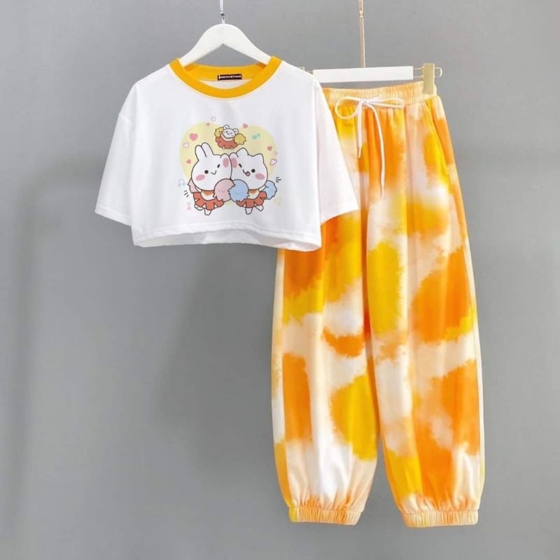 Bộ bé gái áo crotop quần ống nhúm