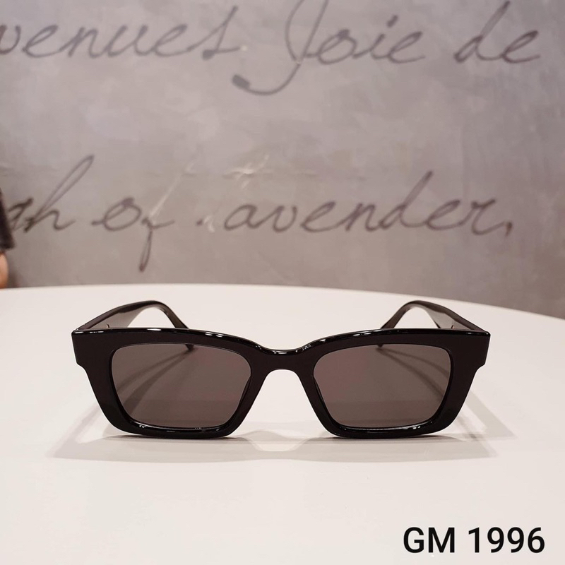 Kính râm vuông 11