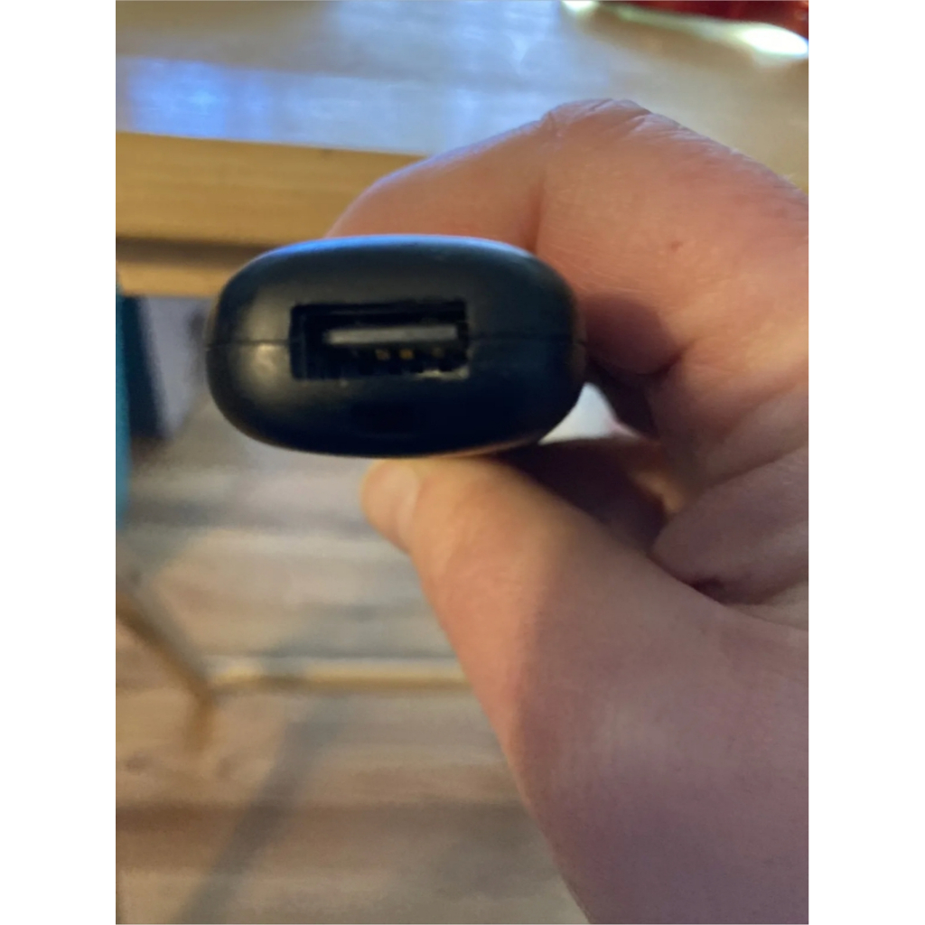 Laptop Chromebit giá dưới 1,5 triệu chạy Android ChromeOS