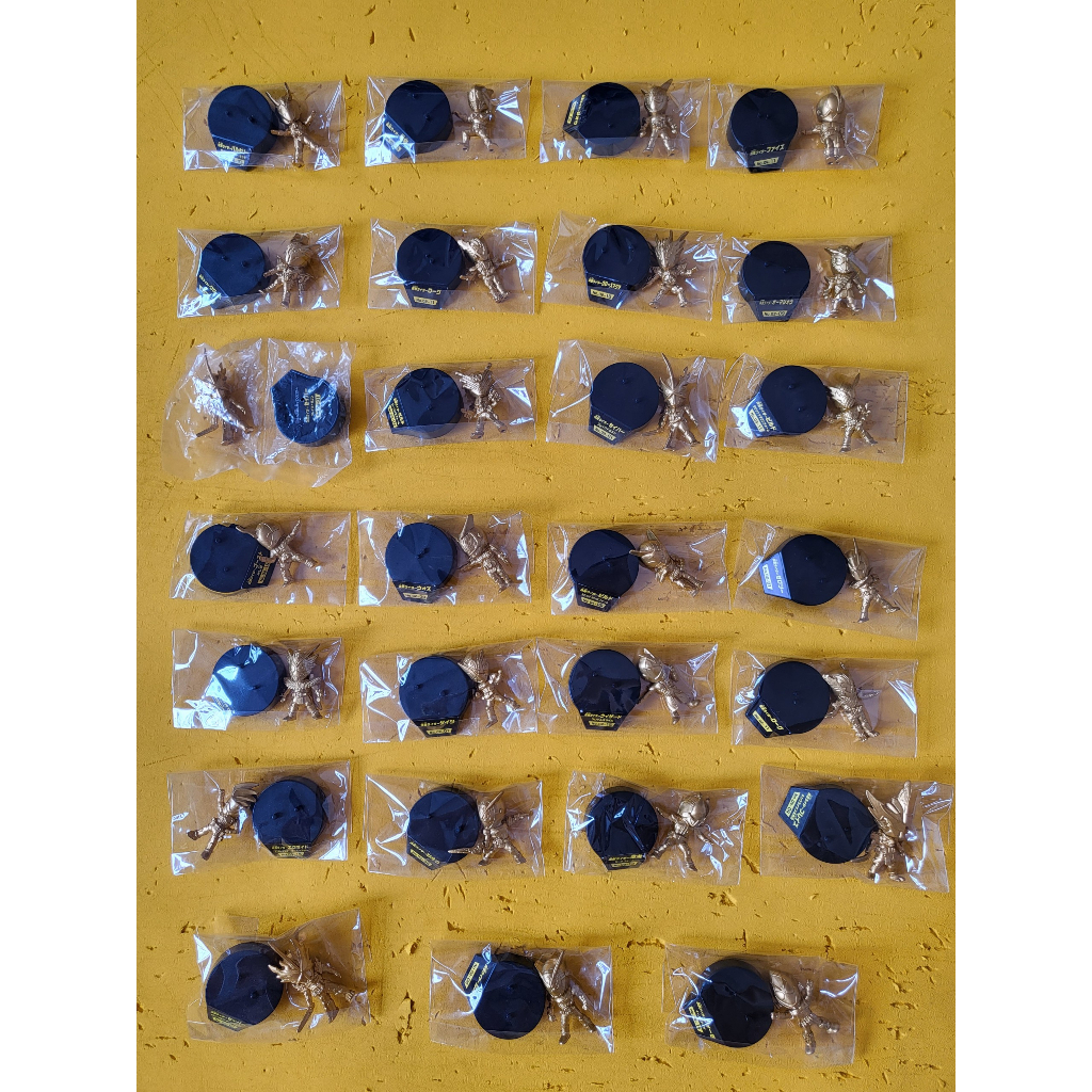 Đồ chơi mô hình Kamen Rider Gold Figure