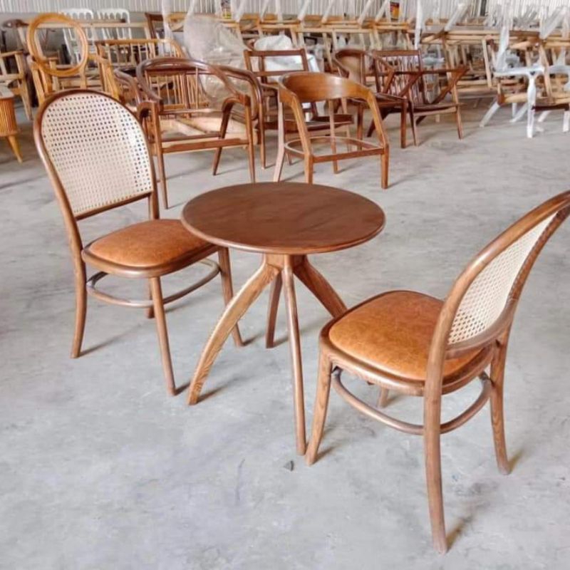 Bàn cafe 4 cạnh chân cong