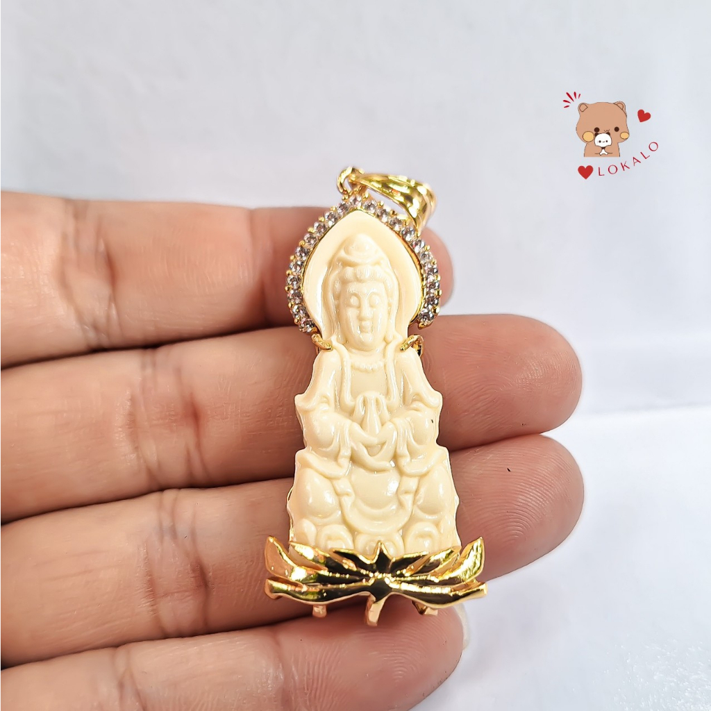 Mặt phật quan âm trái ngà khung đồng mạ vàng - Tượng trưng cho sự bình an và tình thương Lokalo 10.5.23