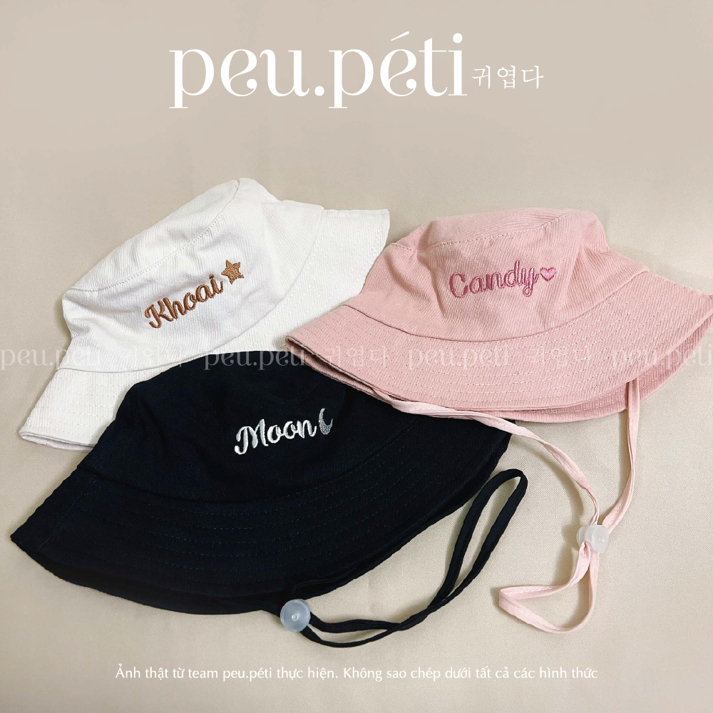 THÊU TÊN mũ bucket vành rộng kèm chống tuột cho bé style Hàn - by Peu.péti