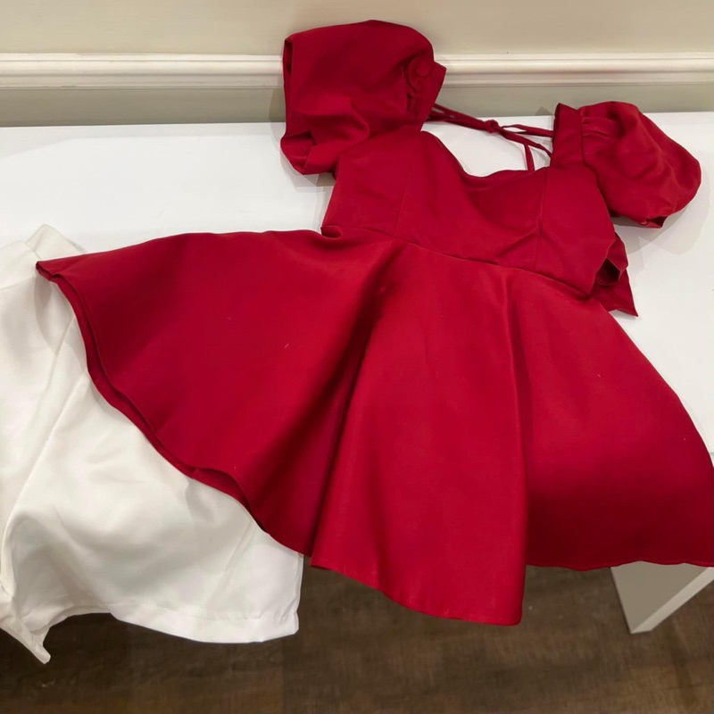 Set áo tay bồng   peplum mix quần đùi kiểu siu xinh   Chất tacta lụa mềm , chất sịn đét lun nha , tạo dáng bồng