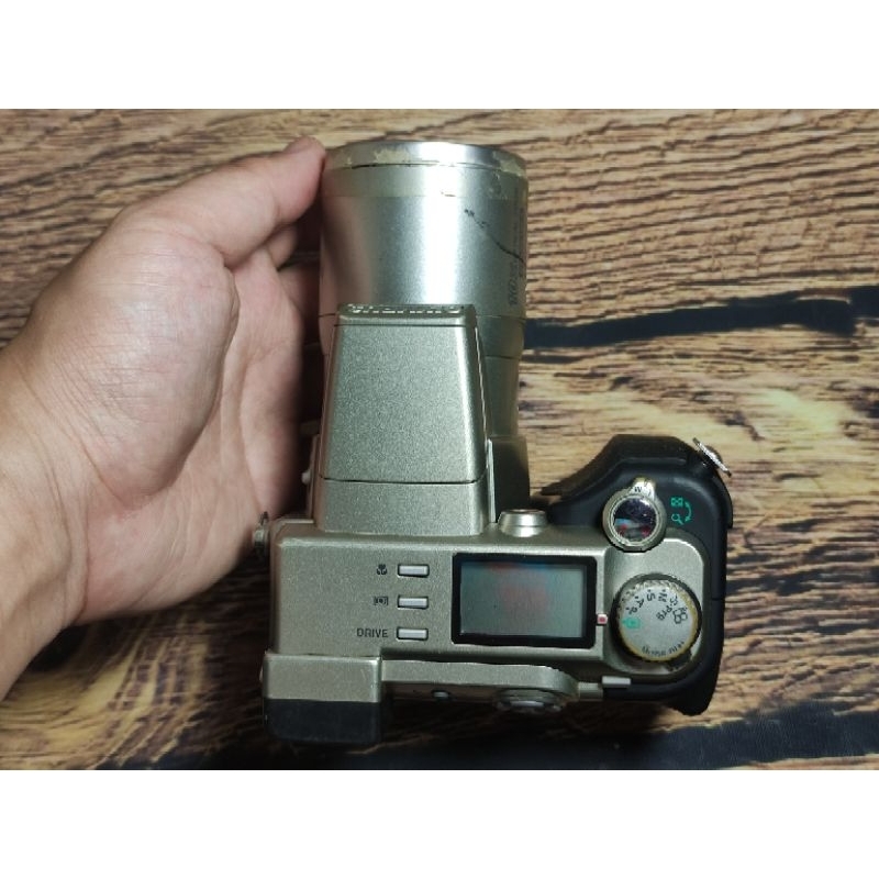 Máy ảnh kỹ thuật số Olympus Camedia C2100