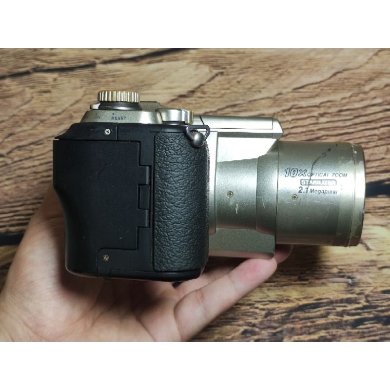 Máy ảnh kỹ thuật số Olympus Camedia C2100