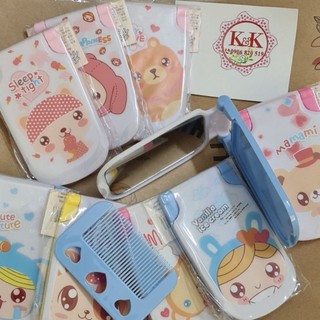 Gương mini gấp gọn kèm lược