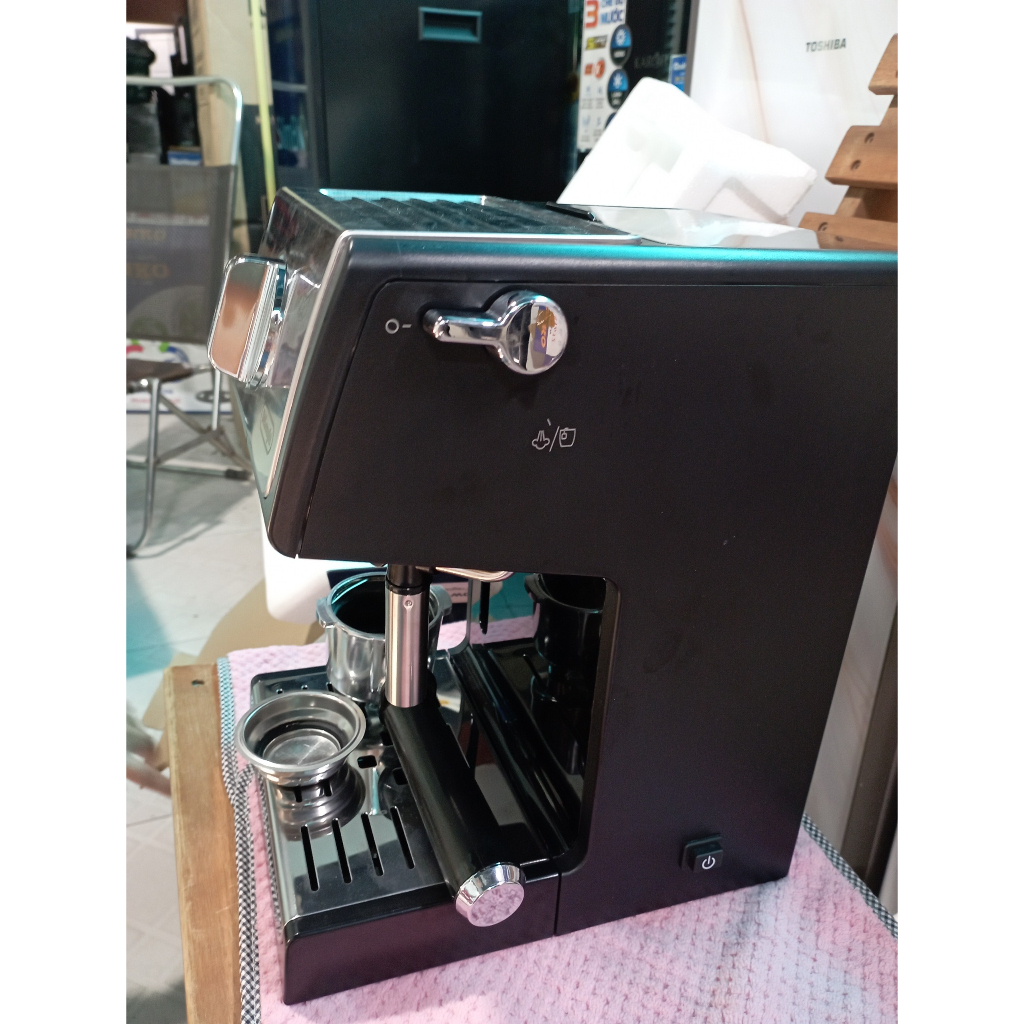 Máy pha cà phê Delonghi ECP33.21.BK