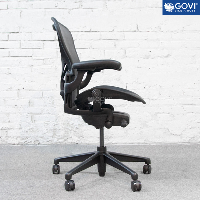 Ghế Herman Miller Aeron – Onyx Ultra Matte chân hợp kim