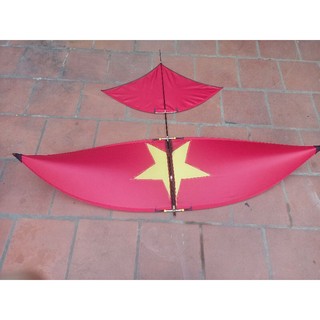 Diều cờ đỏ khung cacbon