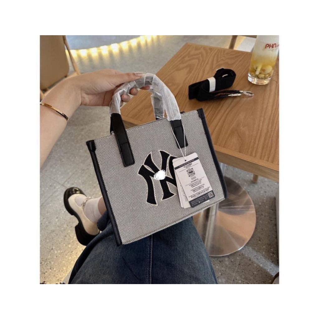 Túi đeo chéo - Túi Xách MLB NY Basic Big Logo Canvas Bucket size 23 chất vải dày dặn ngăn rộng