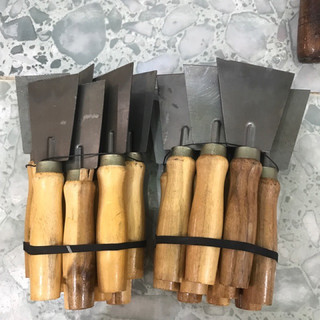 Sủi vệ sinh tường, mặt phẳng cán gỗ